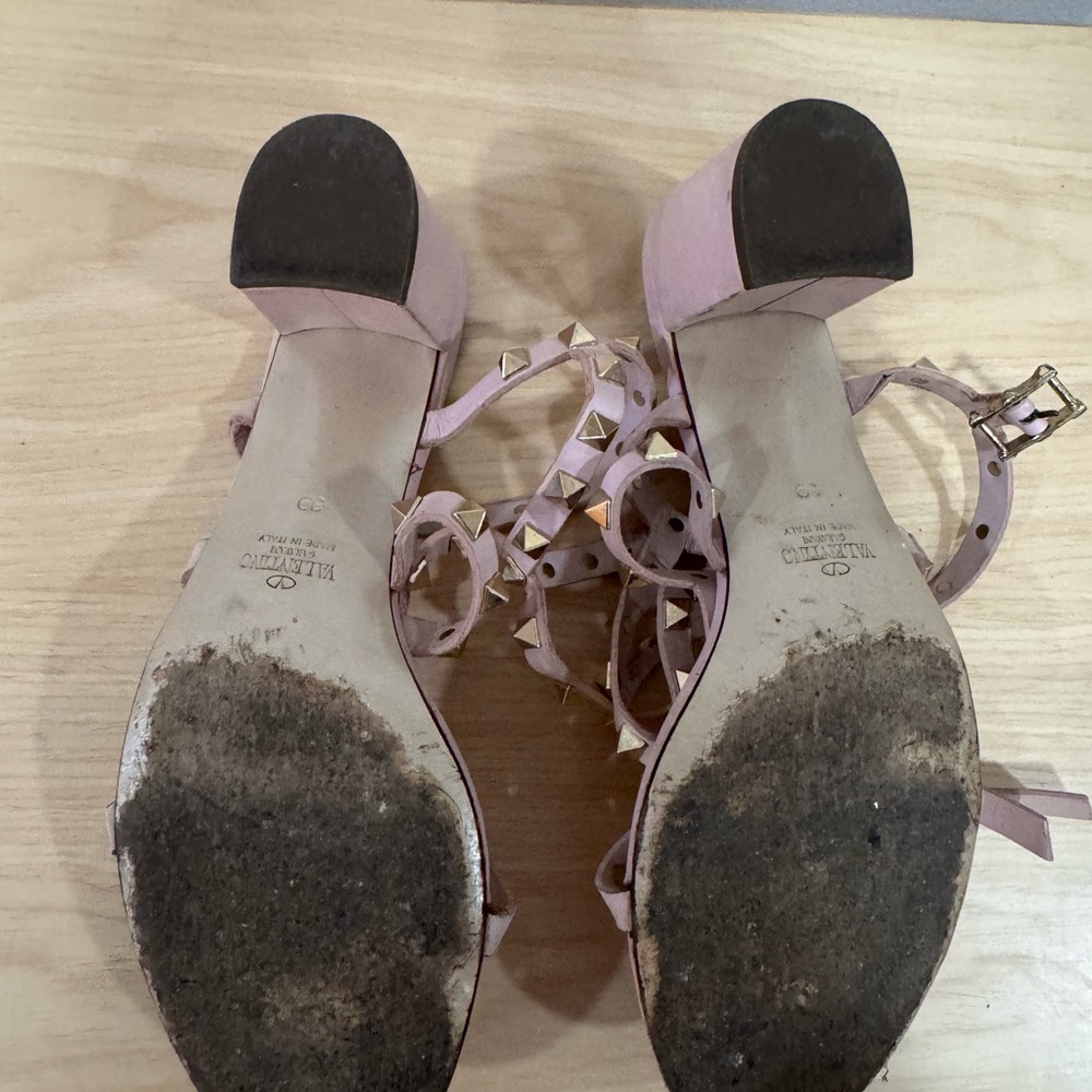 Valentino Garavani Pink Leather Rockstud Wrap Sandals - Picture 4 of 4